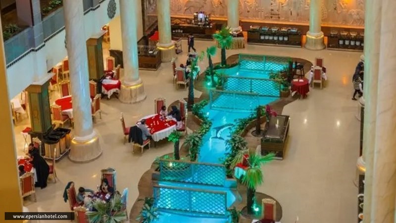 رستوران مجلل هتل داریوش کیش